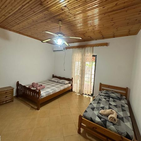 Romeo’s Guest House 2 Piqeras Extérieur photo