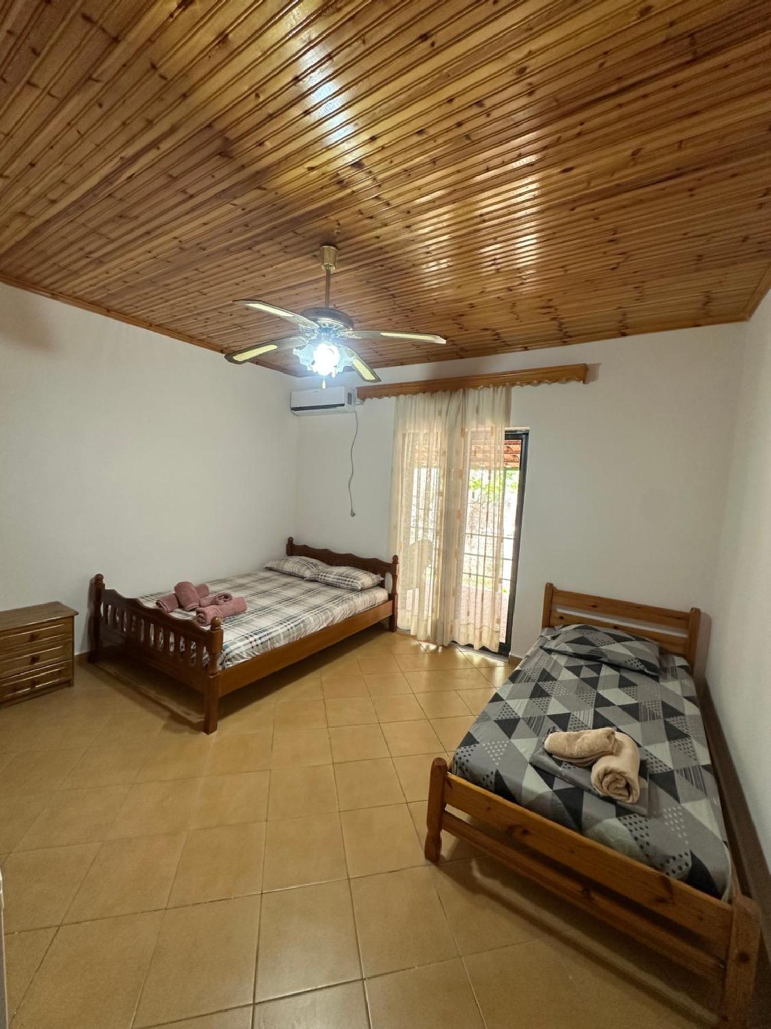 Romeo’s Guest House 2 Piqeras Extérieur photo