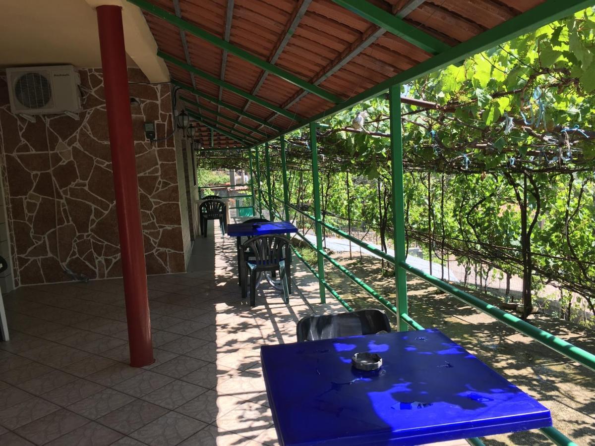 Romeo’s Guest House 2 Piqeras Extérieur photo