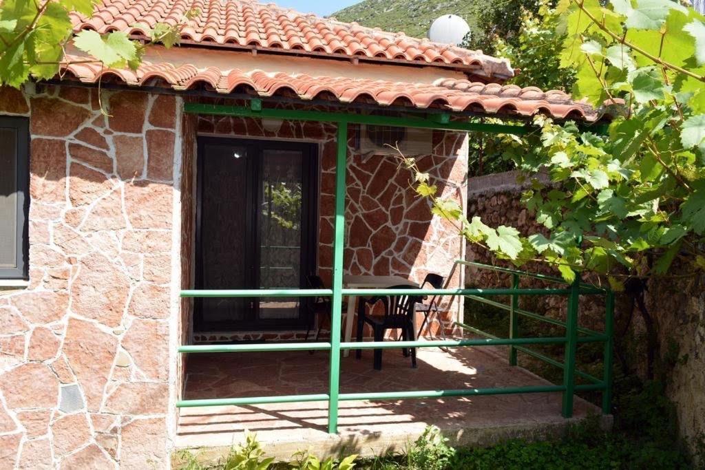 Romeo’s Guest House 2 Piqeras Extérieur photo